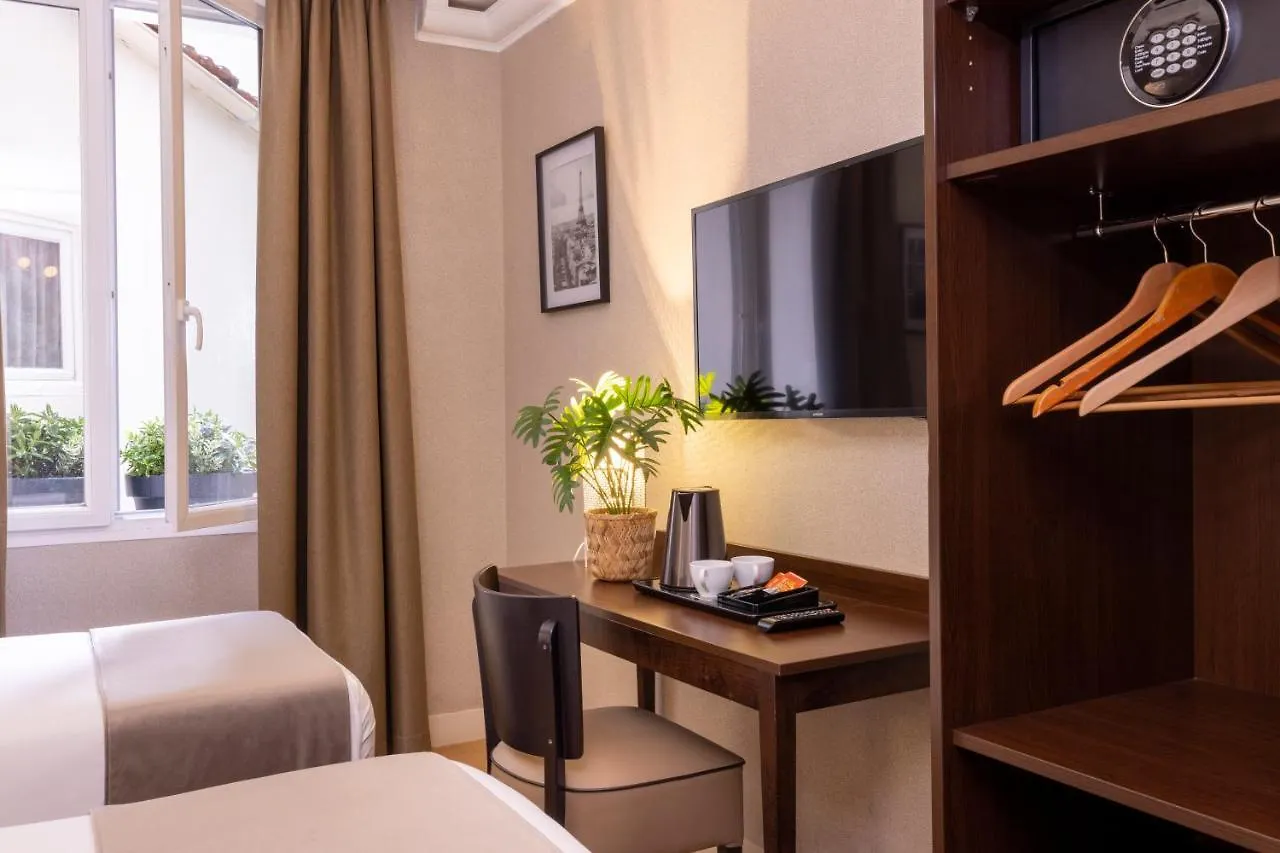 Nord Est Otel Paris