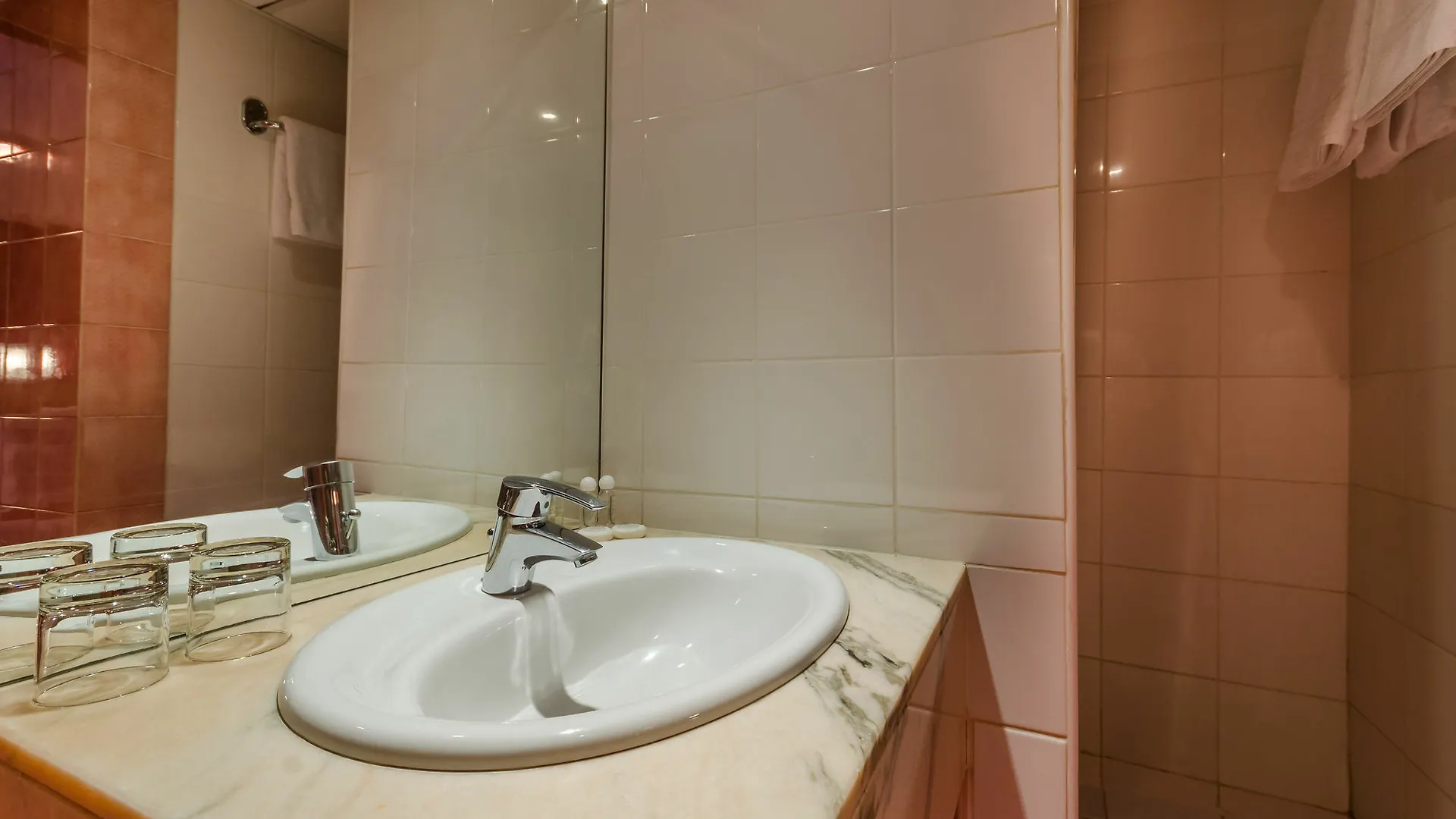 Nord Est Hotel 3*